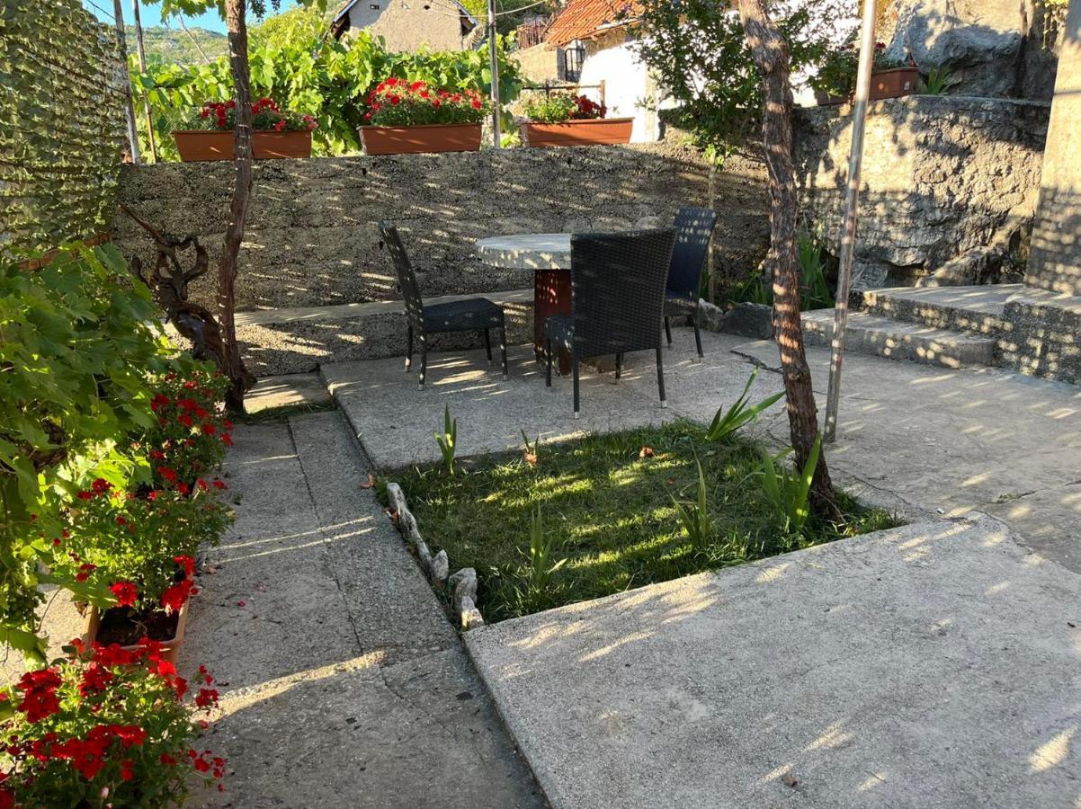 Una Apartment Cetinje Esterno foto