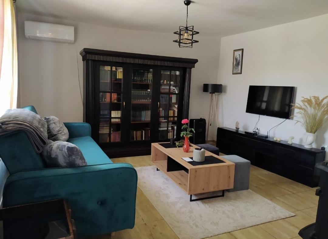 Una Apartment Cetinje Esterno foto